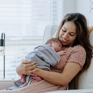 Pediatricians screen new moms for postpartum depression | bcbs.com
